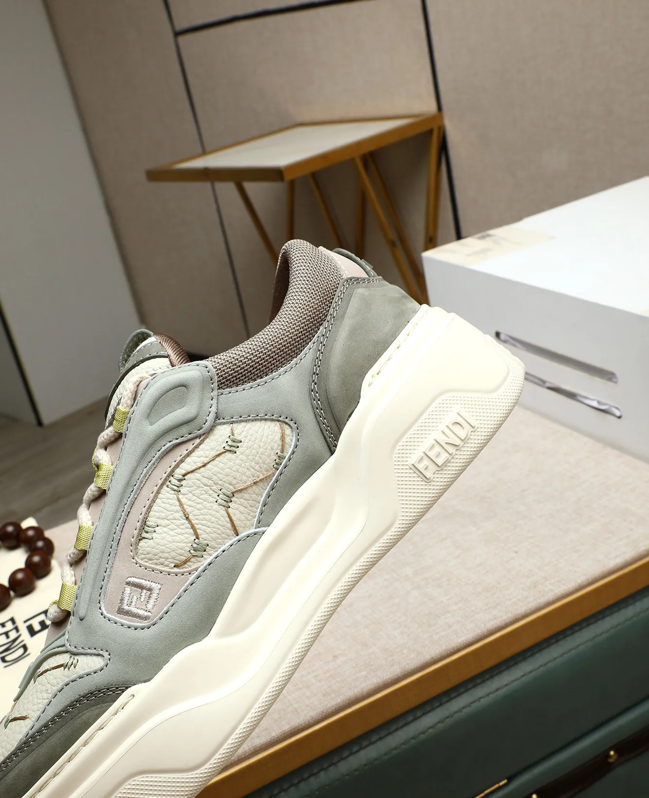 Men's shoes 💰820 [FENDI] Fendi - High-end quality original casual sports shoes - Upper: Nappa calfskin, pebbled calfskin, tongue and heel; injection molded brand logo plastic module - Lining: brand canvas - Outsole: ultra-light TPR foam·rubber; molded outsole -Super high quality control·Fine workmanship: highlighted (high-end·luxury·grade) -Size :39-44 (38, 45, can be customized)